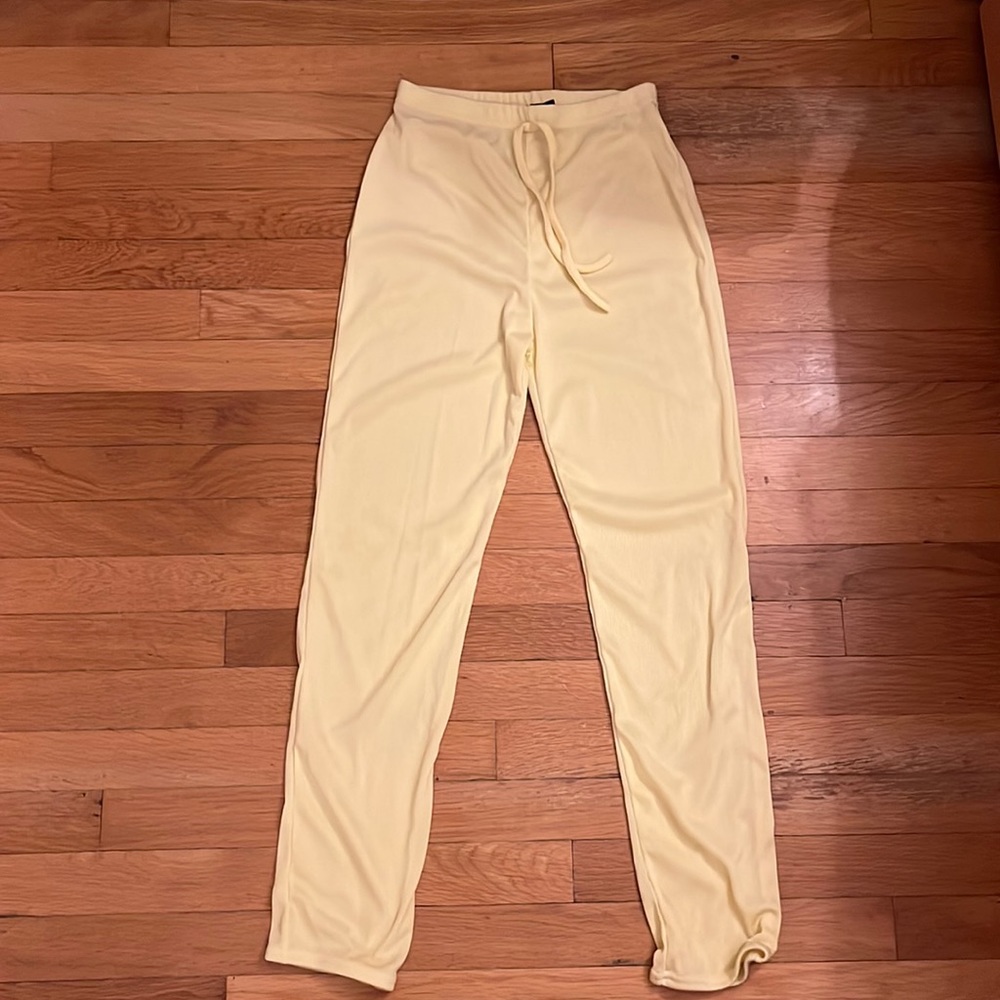 Straight legged sweatpants
